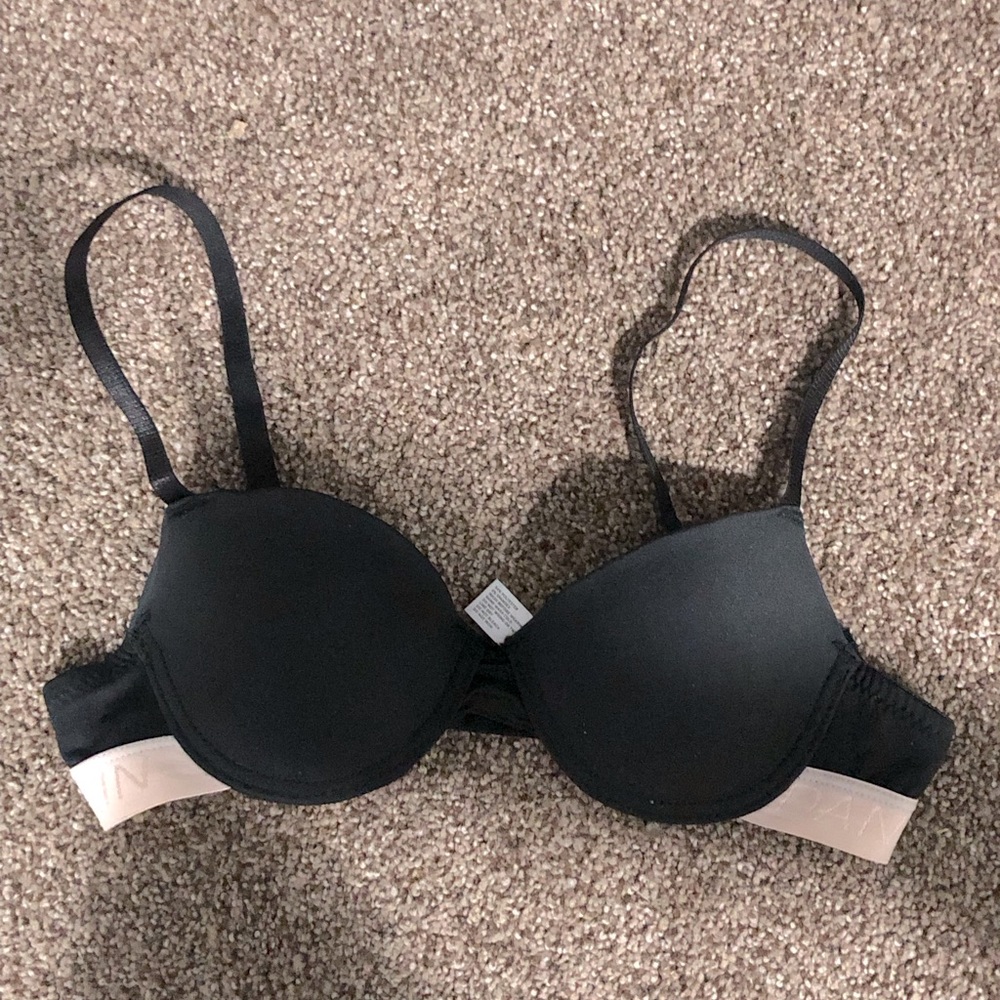 32A Danskin Girls Black T-Shirt Bra